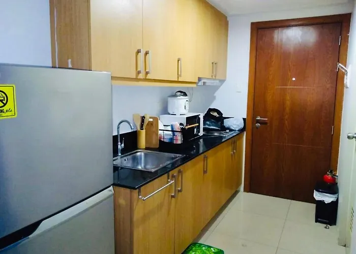 Joyful Pasay Getaway Staycation Near Moa And Ikea Near Mall Of Апартаменты Манила