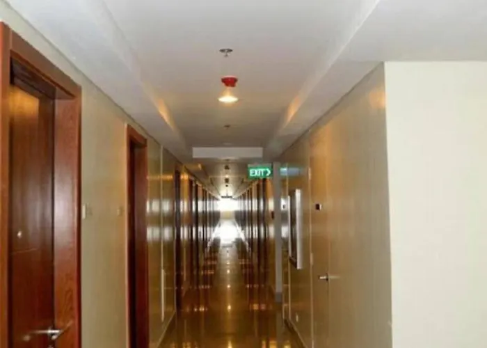 Joyful Pasay Getaway Staycation Near Moa And Ikea Near Mall Of Апартаменты *